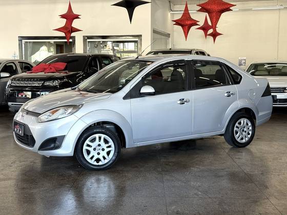 FORD FIESTA 1.6 MPI SEDAN 8V FLEX 4P MANUAL